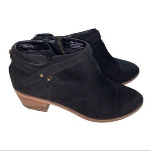 Used Malrose Market Booties Suede Black Woman Athleisure Wear Booties Comfy Warm